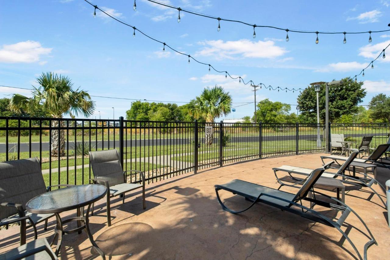 Holiday Inn Hotel & Suites Waco Northwest By Ihg Bellmead Kültér fotó
