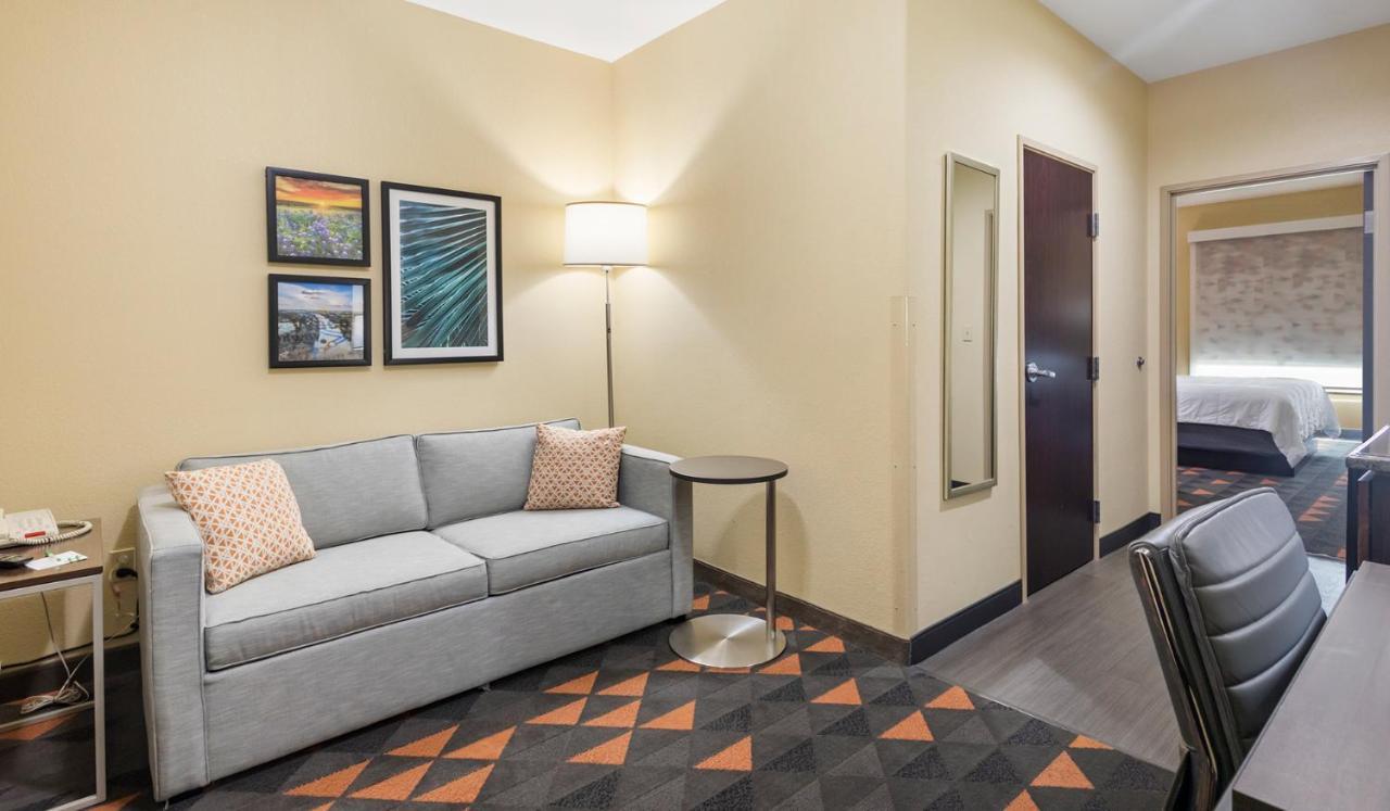 Holiday Inn Hotel & Suites Waco Northwest By Ihg Bellmead Kültér fotó